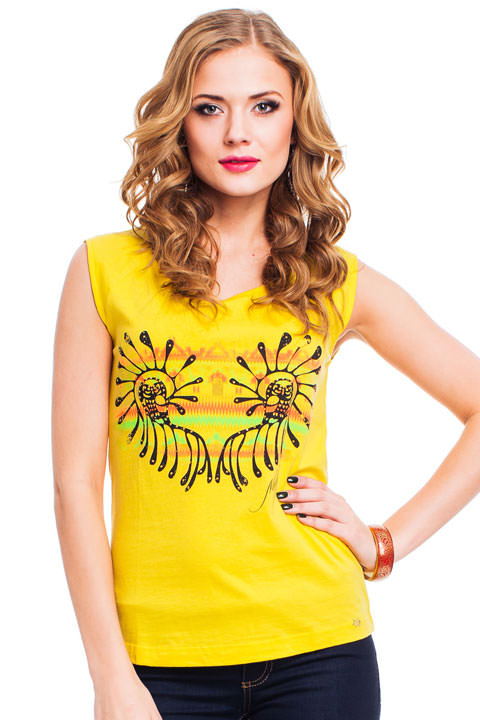 Фото товара 6650, футболка с принтом на груди