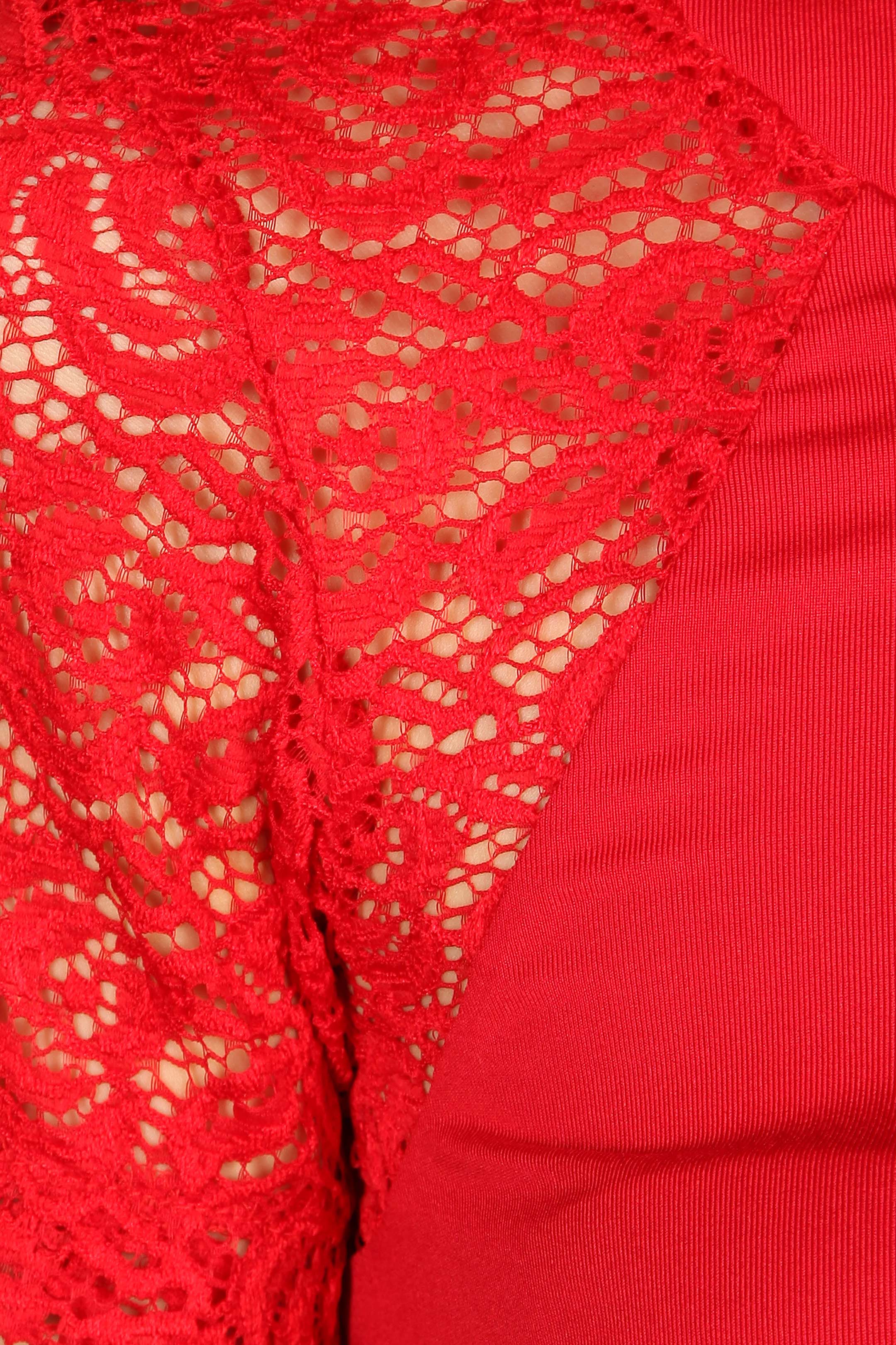 Фото товара 8931, платье с кружевными вставками на плечах